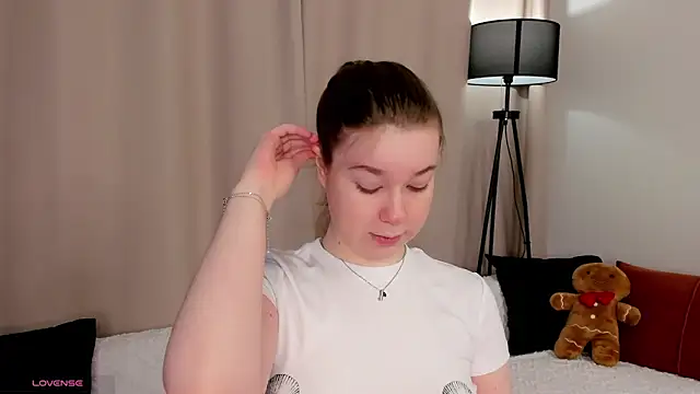 Snapshot of MaraaSwan chatting on March 29, 5:29 am MaraaSwan online show from March 29, 5:29 am