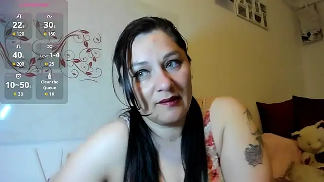 EVELYNA88 online show from May 7, 10:48 pm