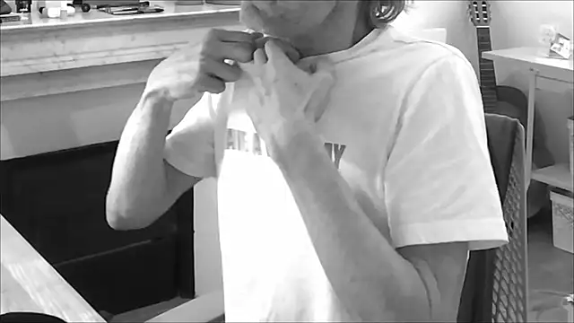 Snapshot of irohsako chatting on February 13, 7:32 pm irohsako online show from February 13, 7:32 pm