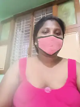 Snapshot of tamilkaviya431 chatting on June 19, 1:15 pm tamilkaviya431 online show from June 19, 1:15 pm