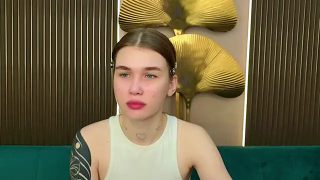 Hana Watt online show from March 17, 8:50 am