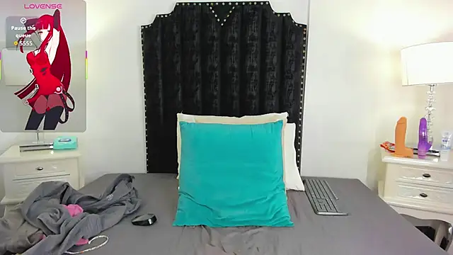 Snapshot of agartha_velvet chatting on April 8, 4:12 am agartha velvet online show from April 8, 4:12 am