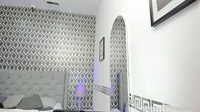 Snapshot of Scarlet_anderson02 chatting on February 16, 1:07 pm Scarlet anderson02 online show from February 16, 1:07 pm