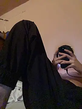 Snapshot of PepeNavaja chatting on April 3, 2:20 am PepeNavaja online show from April 3, 2:20 am