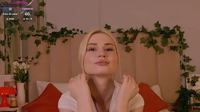 JadenLove  online show from May 15, 5:20 pm
