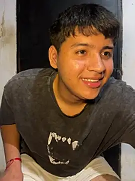 Snapshot of lalitopp chatting on February 22, 1:09 pm lalitopp online show from February 22, 1:09 pm