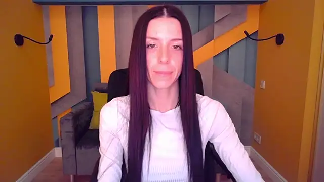 NoirDiva online show from May 3, 6:19 am