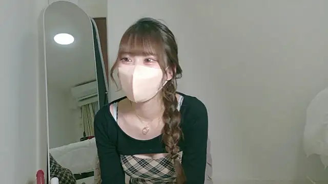 Snapshot of ukachan_ chatting on March 12, 6:03 pm ukachan online show from March 12, 6:03 pm