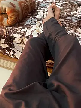 Snapshot of rashmixxx chatting on February 15, 6:32 am rashmixxx online show from February 15, 6:32 am