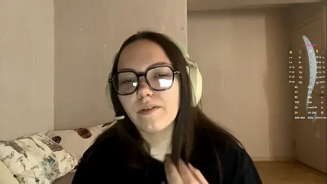 Snapshot of TrulaSowels chatting on February 14, 5:26 am TrulaSowels online show from February 14, 5:26 am