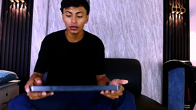 Snapshot of Kyle_Dimons chatting on March 26, 11:27 am Kyle Dimons online show from March 26, 11:27 am