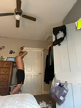 Snapshot of convictedfelon96 chatting on February 13, 3:41 pm convictedfelon96 online show from February 13, 3:41 pm