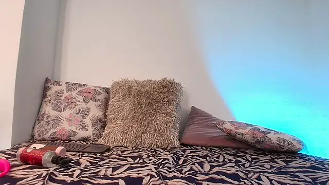 Abril milf11 online show from March 26, 12:11 pm