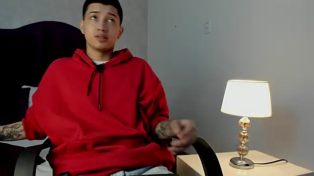 JoshBeech online show from April 6, 12:50 pm