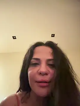 Snapshot of milabonnyoffical chatting on February 16, 12:29 am milabonnyoffical online show from February 16, 12:29 am