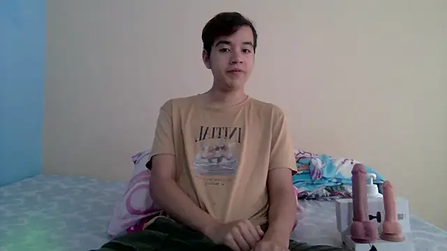 Snapshot of IronDante chatting on March 13, 12:23 pm IronDante online show from March 13, 12:23 pm