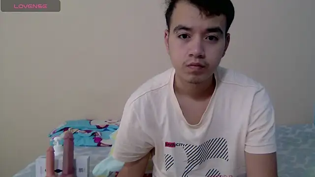 Snapshot of IronDante chatting on June 15, 12:07 pm IronDante online show from June 15, 12:07 pm