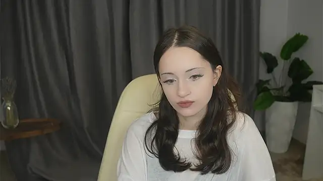 Snapshot of JinAllers chatting on February 14, 2:58 pm JinAllers online show from February 14, 2:58 pm