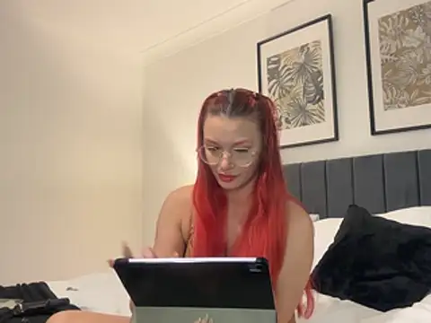 FoxyValentine online show from April 7, 10:31 pm