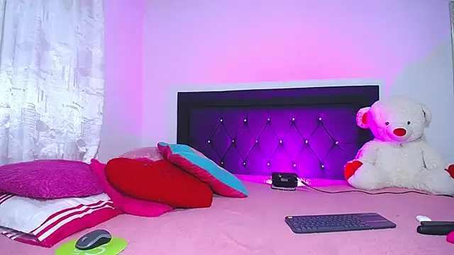 Snapshot of Stannly1 chatting on March 27, 8:59 am Stannly1 online show from March 27, 8:59 am