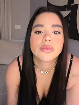 lanaprado online show from April 5, 12:41 am