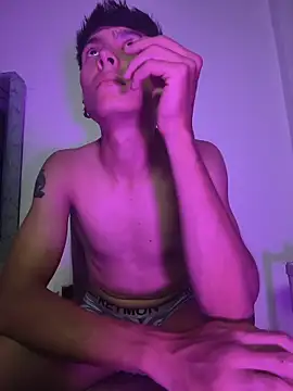 Snapshot of tatan_dick_ chatting on February 14, 7:38 am tatan dick online show from February 14, 7:38 am