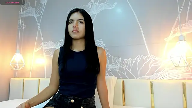 Snapshot of emily_cute4u chatting on March 28, 8:52 pm emily cute4u online show from March 28, 8:52 pm