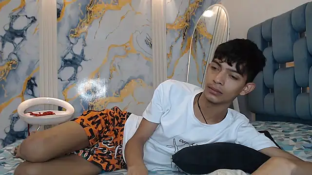 KITTY BOSH online show from May 12, 1:19 pm