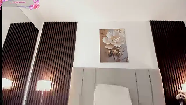 Snapshot of _MiLa_Dyva chatting on March 25, 4:35 pm MiLa Dyva online show from March 25, 4:35 pm