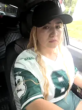 Snapshot of violet-grey chatting on March 12, 12:33 pm violet-grey online show from March 12, 12:33 pm