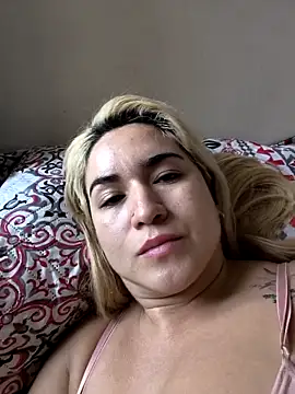 Snapshot of violet-grey chatting on March 14, 4:12 pm violet-grey online show from March 14, 4:12 pm