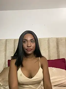 JustZoe  online show from May 14, 9:21 pm