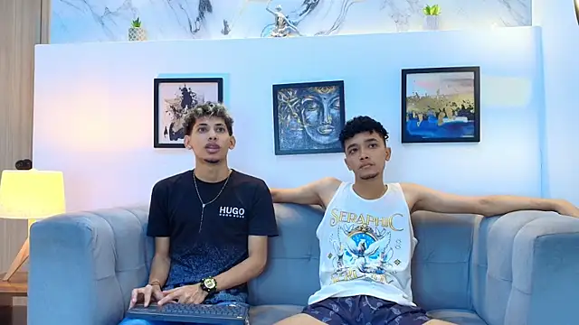 Snapshot of YOUNG_BOYS_HELL chatting on April 14, 1:11 am YOUNG BOYS HELL online show from April 14, 1:11 am