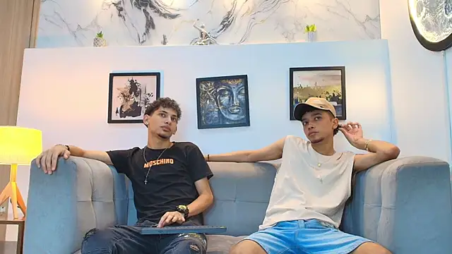Snapshot of YOUNG_BOYS_HELL chatting on April 21, 1:42 am YOUNG BOYS HELL online show from April 21, 1:42 am