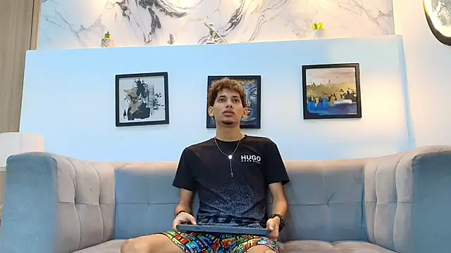 Snapshot of YOUNG_BOYS_HELL chatting on April 29, 1:21 am YOUNG BOYS HELL online show from April 29, 1:21 am
