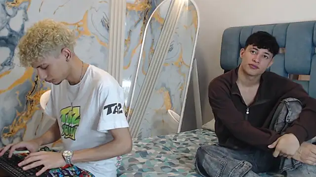 Snapshot of YOUNG_BOYS_HELL chatting on May 19, 1:22 am YOUNG BOYS HELL online show from May 19, 1:22 am