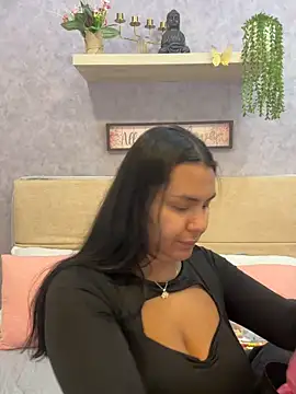 AprilBom online show from March 24, 11:26 am