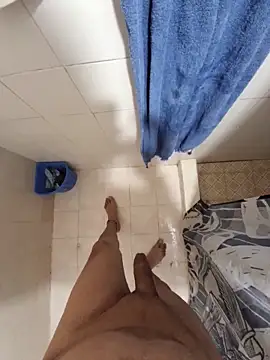 Snapshot of Penecitonoob chatting on April 2, 1:47 am Penecitonoob online show from April 2, 1:47 am