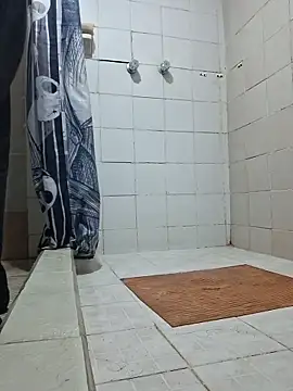 Snapshot of Penecitonoob chatting on April 4, 2:32 am Penecitonoob online show from April 4, 2:32 am