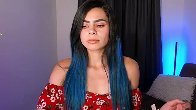 Snapshot of sexxylady11_ chatting on April 6, 11:49 pm sexxylady11 online show from April 6, 11:49 pm