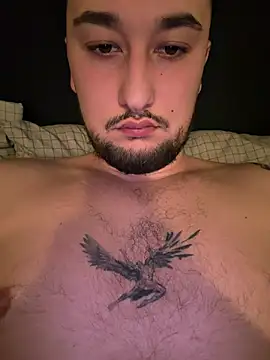 Snapshot of derallerechte001 chatting on March 3, 9:04 am derallerechte001 online show from March 3, 9:04 am