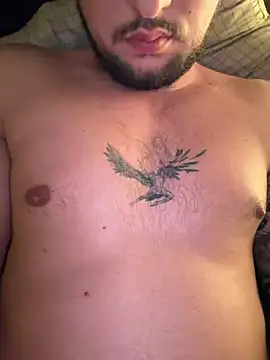 Snapshot of derallerechte001 chatting on March 15, 9:26 am derallerechte001 online show from March 15, 9:26 am