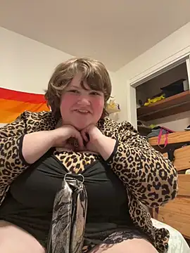 plushietoy online show from March 6, 10:50 pm