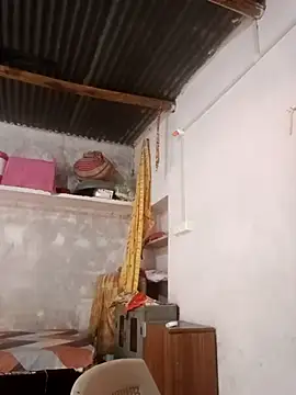 Snapshot of taniya0 chatting on March 16, 6:39 am taniya0 online show from March 16, 6:39 am