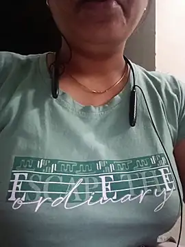 Snapshot of taniya0 chatting on April 1, 5:32 pm taniya0 online show from April 1, 5:32 pm