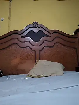 Snapshot of Cholo1096 chatting on April 6, 9:49 pm Cholo1096 online show from April 6, 9:49 pm