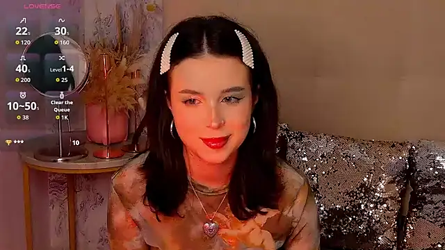 Snapshot of LanaLedger chatting on July 28, 6:20 pm LanaLedger online show from July 28, 6:20 pm