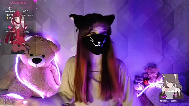 Snapshot of llonaMask chatting on March 21, 4:54 pm llonaMask online show from March 21, 4:54 pm