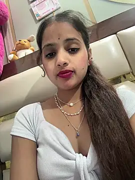 samayra1144 online show from April 2, 7:44 pm