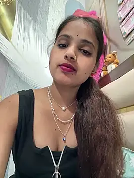 Snapshot of samayra1144 chatting on April 3, 8:07 pm samayra1144 online show from April 3, 8:07 pm